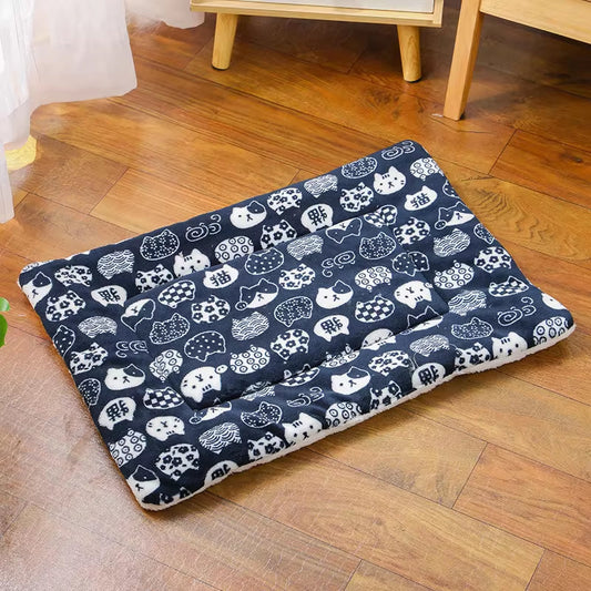 Flannel Pet Sleeping Mat – Cozy Dog & Cat Bed, Comfortable Cushion for Small & Large Pets